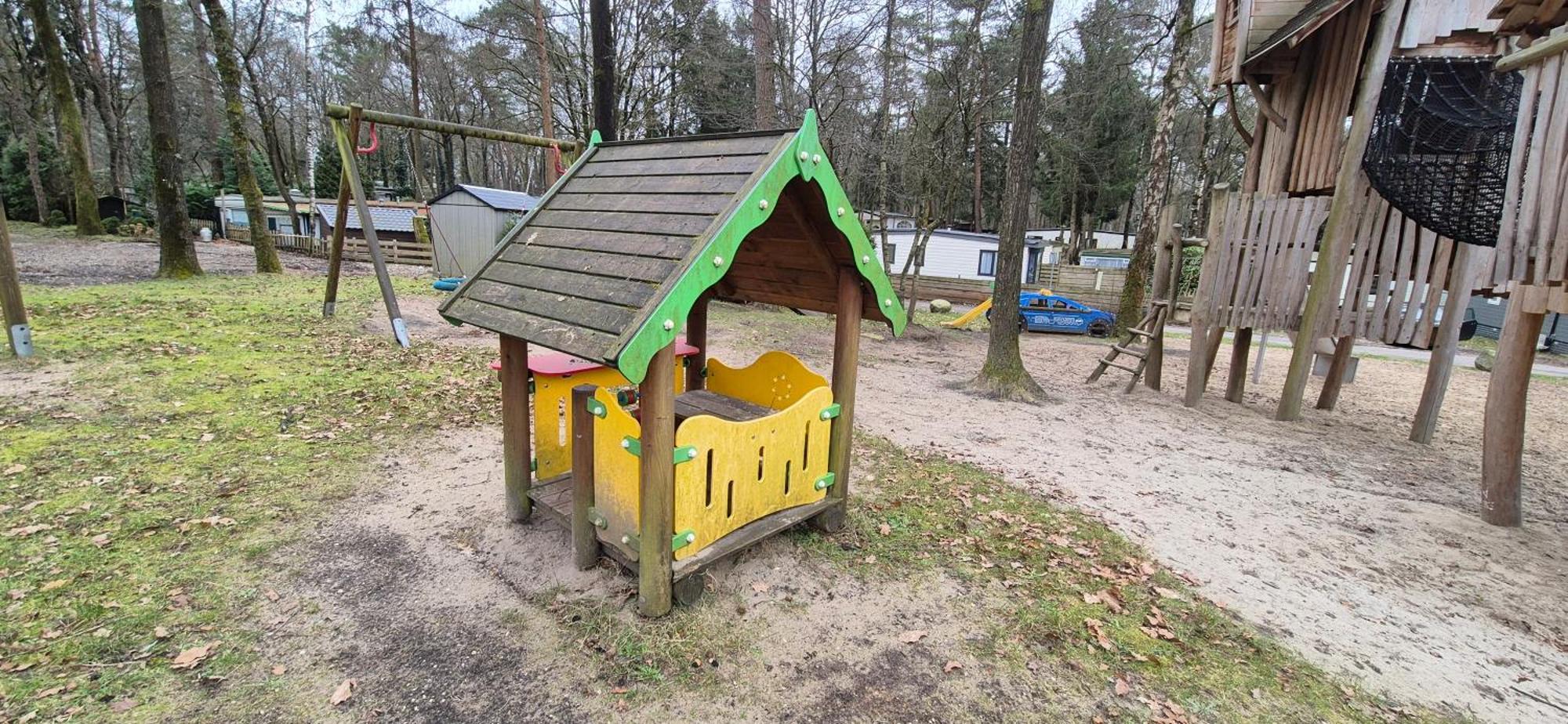 Het Veluwse Boshuisje Knus Chalet Met Omheinde Tuin Op De Veluwe Hoenderloo Eksteriør bilde