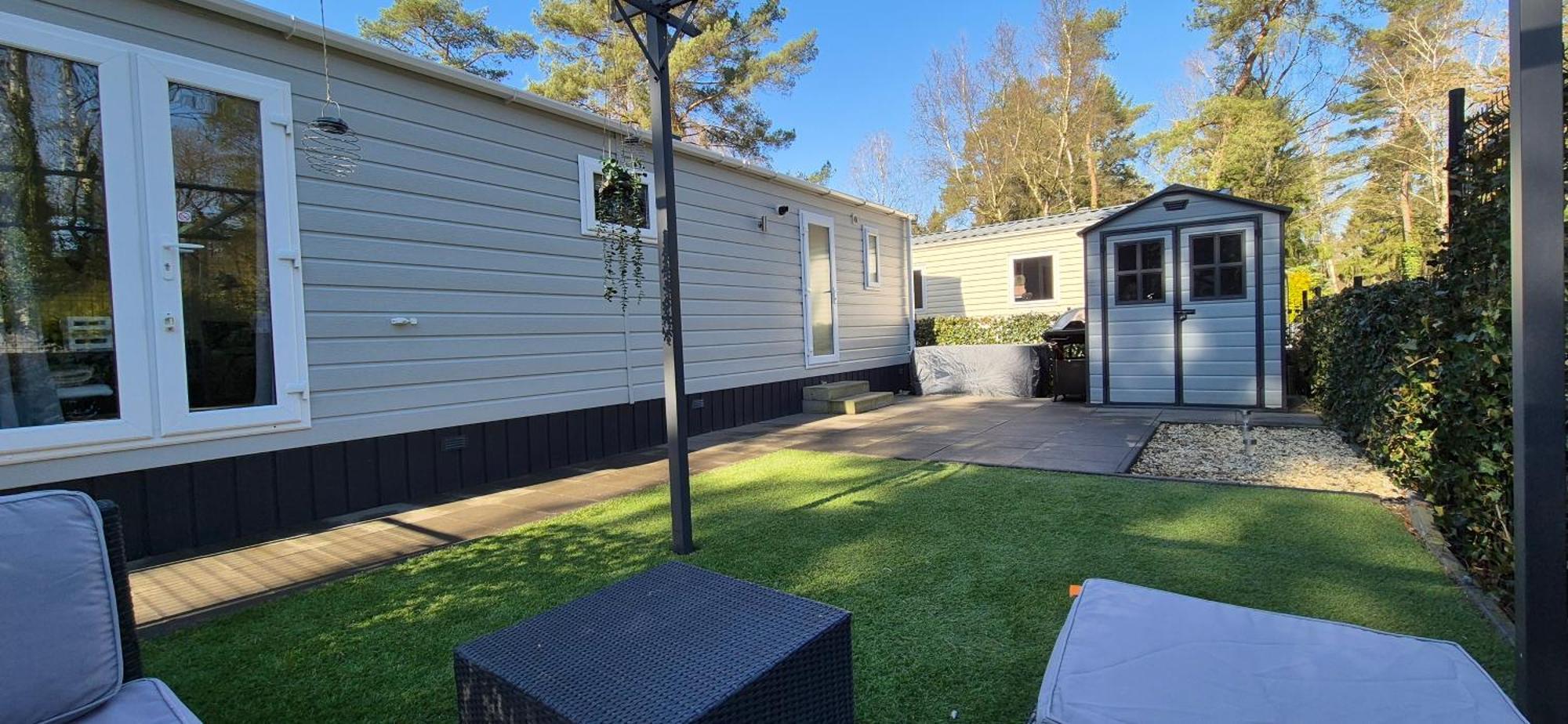 Het Veluwse Boshuisje Knus Chalet Met Omheinde Tuin Op De Veluwe Hoenderloo Eksteriør bilde